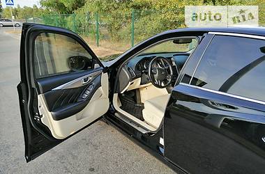Седан Infiniti Q50 2016 в 