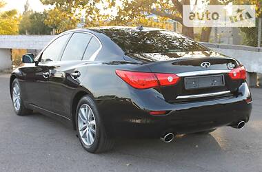 Седан Infiniti Q50 2016 в Николаеве