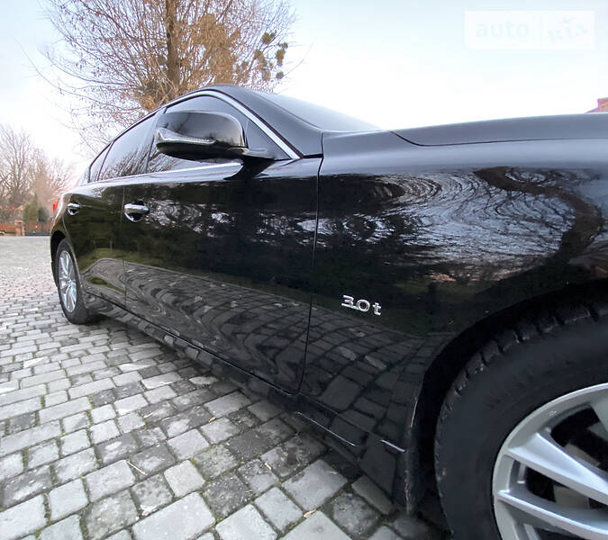 Седан Infiniti Q50 2017 в Львові