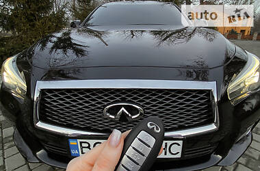 Седан Infiniti Q50 2017 в 