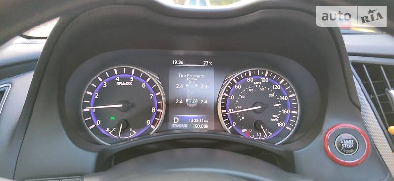 Седан Infiniti Q50 2014 в Києві