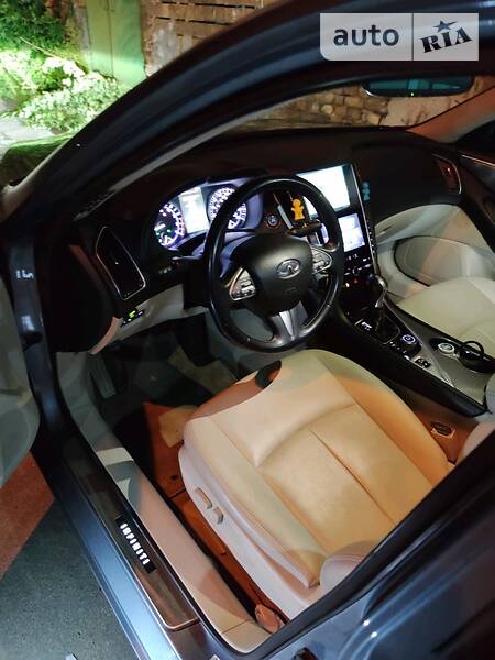 Седан Infiniti Q50 2014 в Києві