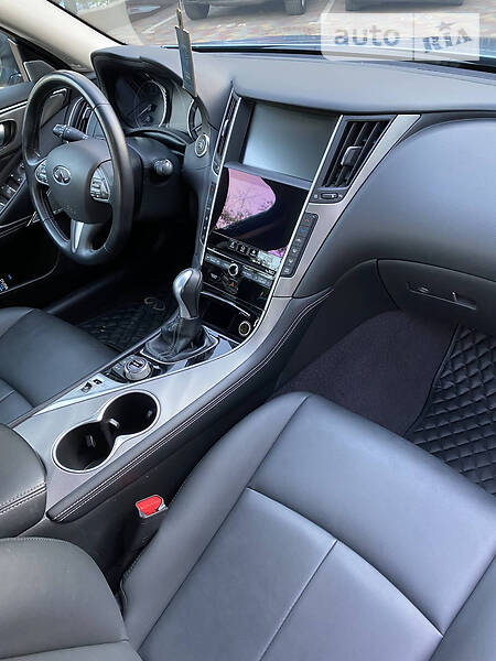 Седан Infiniti Q50 2016 в Одессе