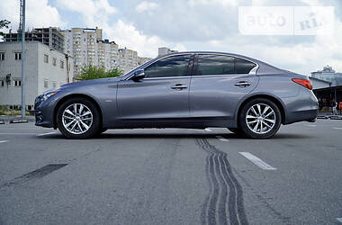 Седан Infiniti Q50 2017 в Киеве