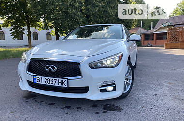 Infiniti Q50 2015