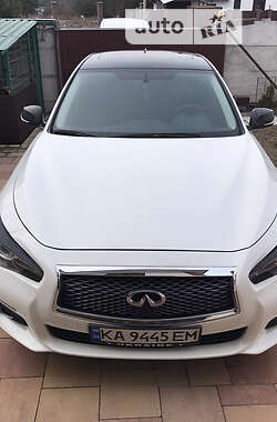 Седан Infiniti Q50 2016 в 
