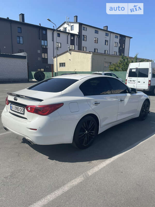 Седан Infiniti Q50 2016 в Киеве