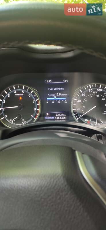 Седан Infiniti Q50 2017 в Чернигове