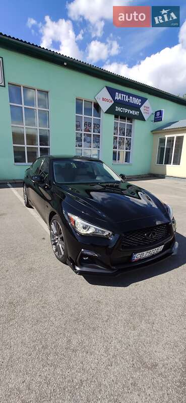 Седан Infiniti Q50 2017 в Чернигове