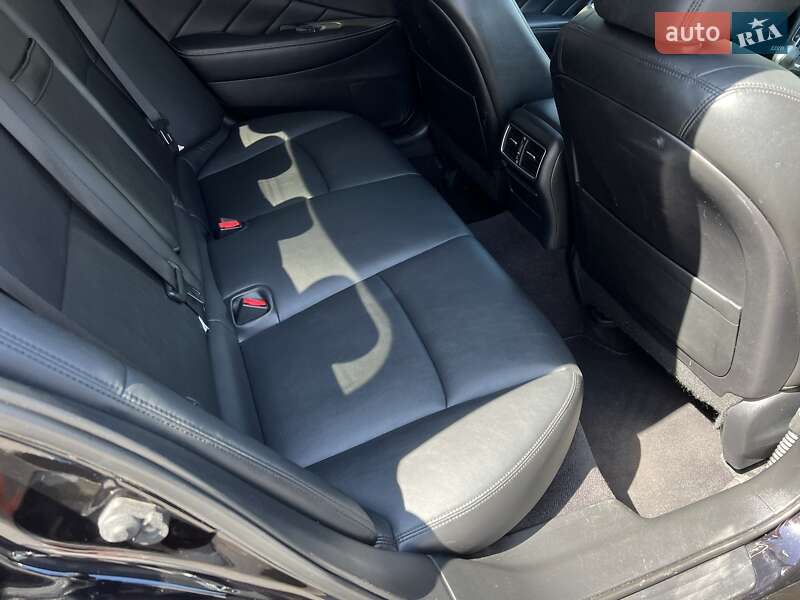 Седан Infiniti Q50 2016 в Одесі фото 23 Седан Infiniti Q50 2016 в Одесі
