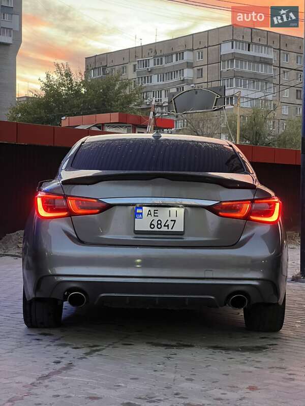 Седан Infiniti Q50 2017 в Дніпрі