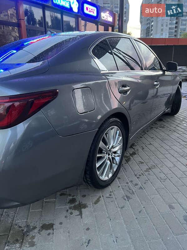 Седан Infiniti Q50 2017 в Дніпрі