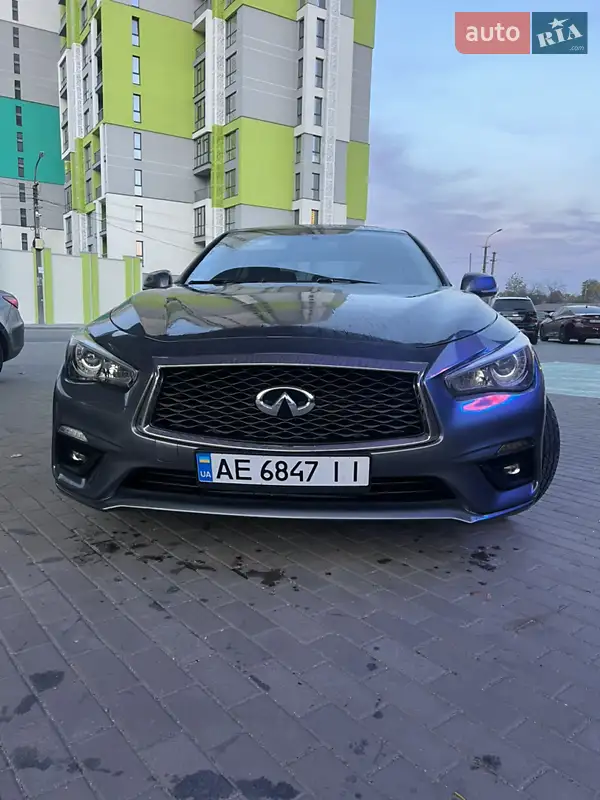 Infiniti Q50