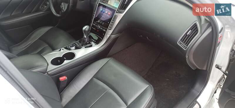 Седан Infiniti Q50 2014 в Нежине