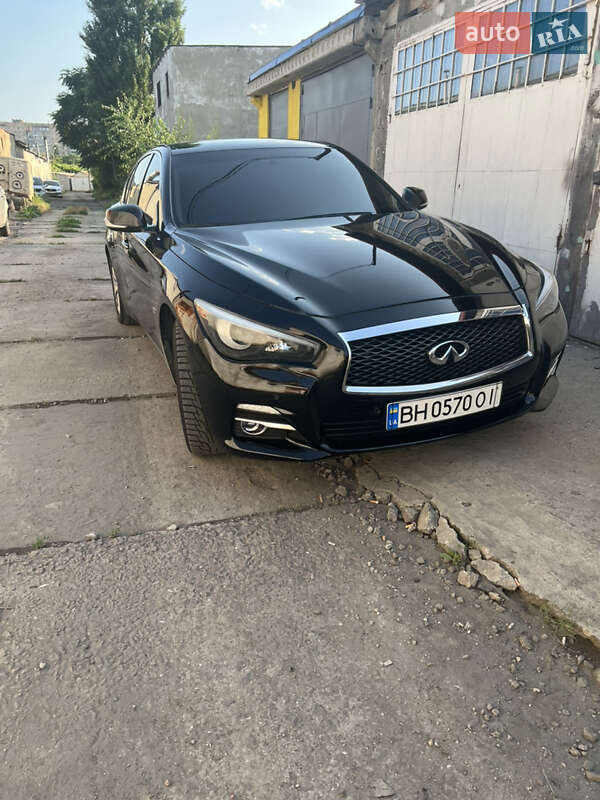 Infiniti Q50 2015