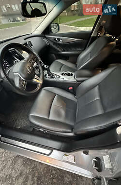 Седан Infiniti Q50 2017 в Львові