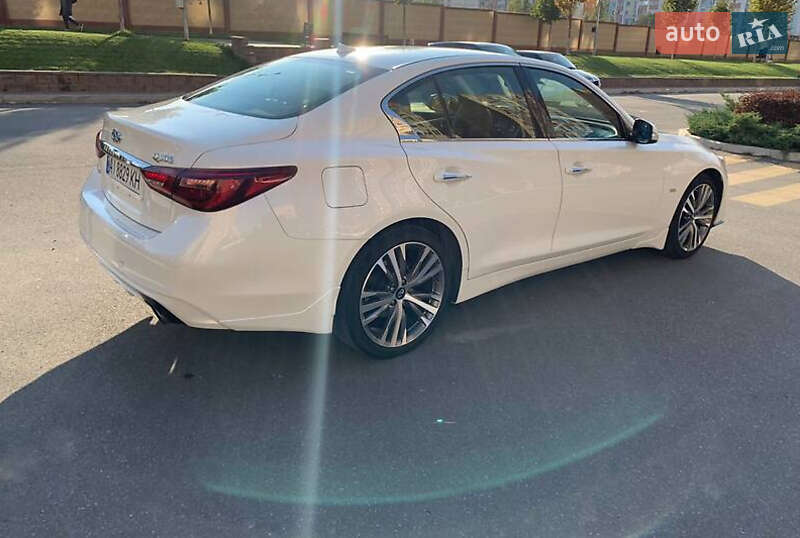 Седан Infiniti Q50 2017 в Киеве