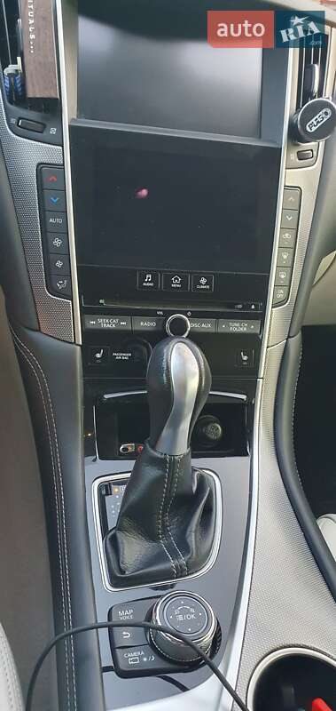 Седан Infiniti Q50 2016 в Києві