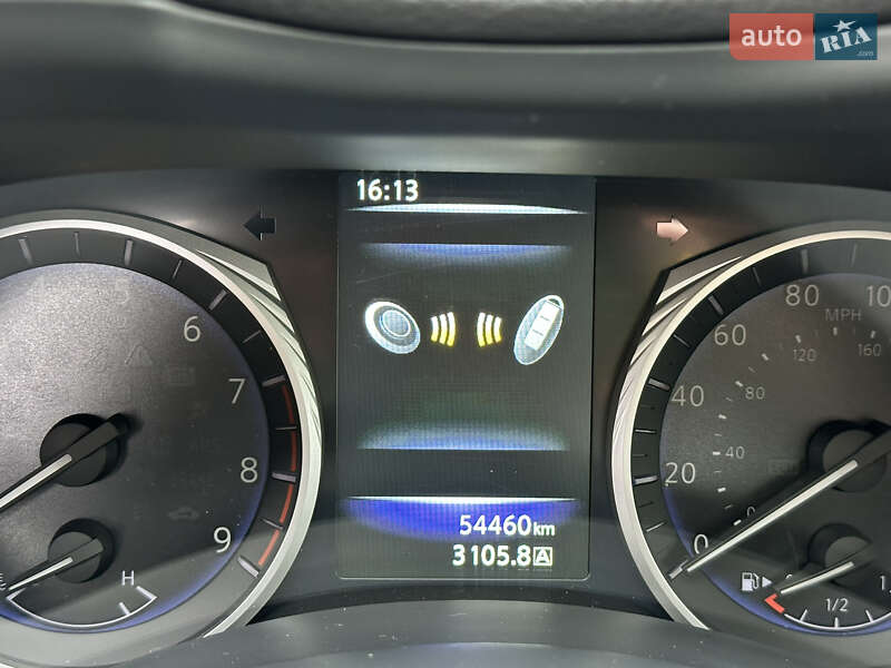 Седан Infiniti Q50 2016 в Києві