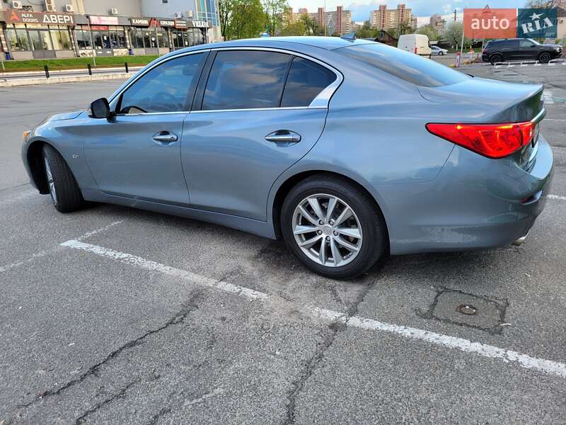 Седан Infiniti Q50 2016 в Киеве