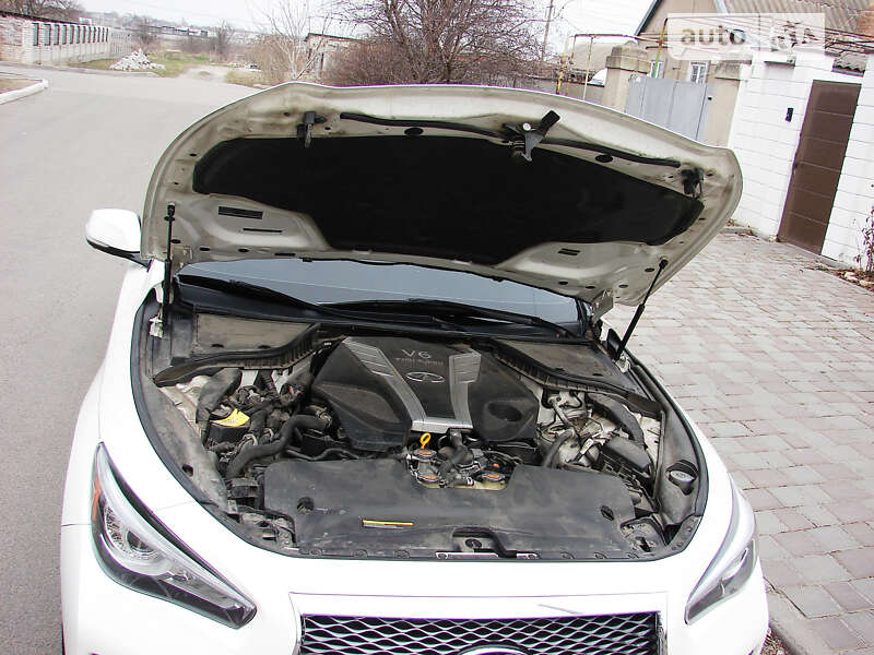 Седан Infiniti Q50 2016 в Одессе