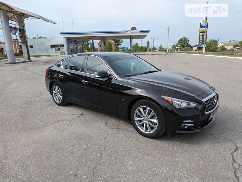 Седан Infiniti Q50 2015 в Харькове