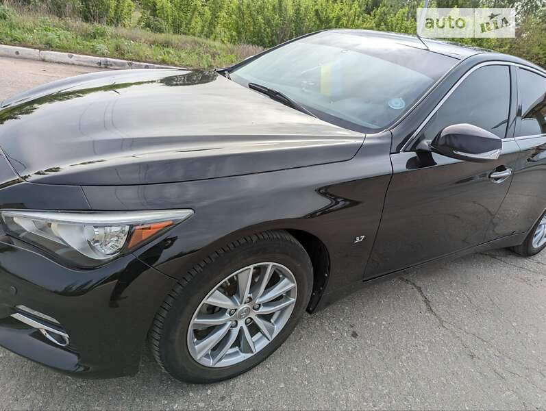 Седан Infiniti Q50 2015 в Харькове