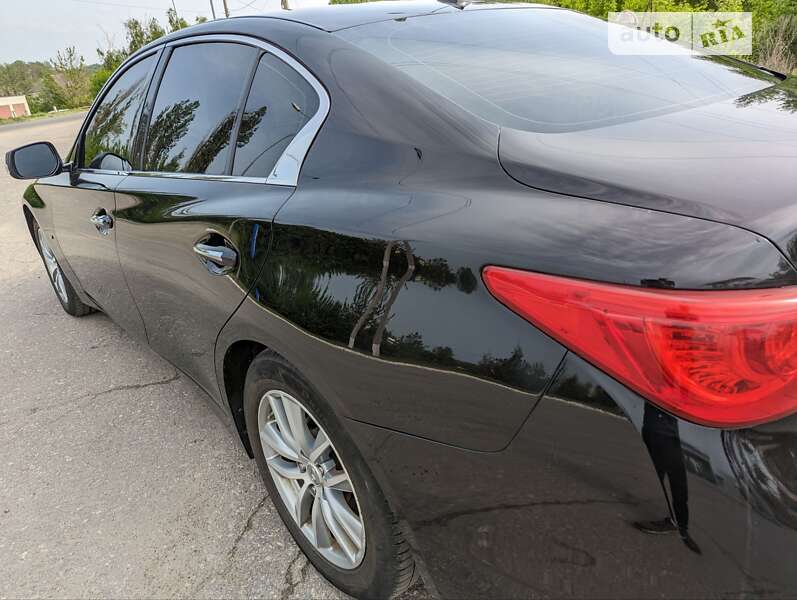 Седан Infiniti Q50 2015 в Харькове