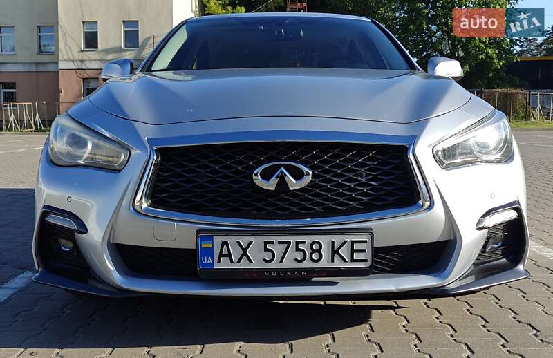 Седан Infiniti Q50 2016 в Чернигове