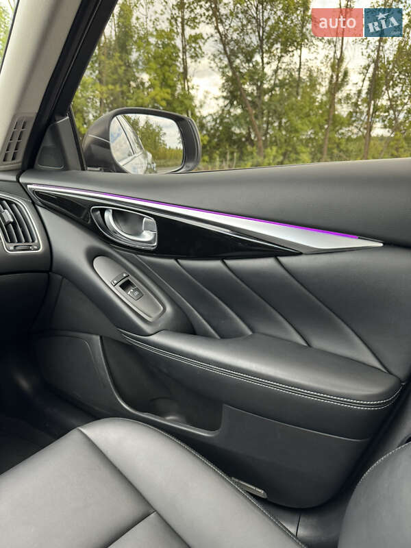 Седан Infiniti Q50 2017 в Хмельницком фото 36 Седан Infiniti Q50 2017 в Хмельницком