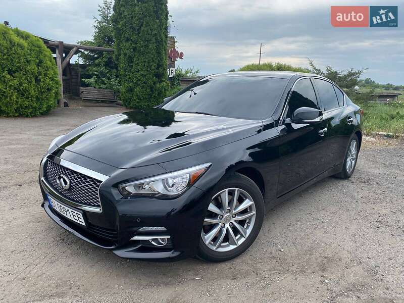 Седан Infiniti Q50 2015 в Киеве фото 5 Седан Infiniti Q50 2015 в Киеве
