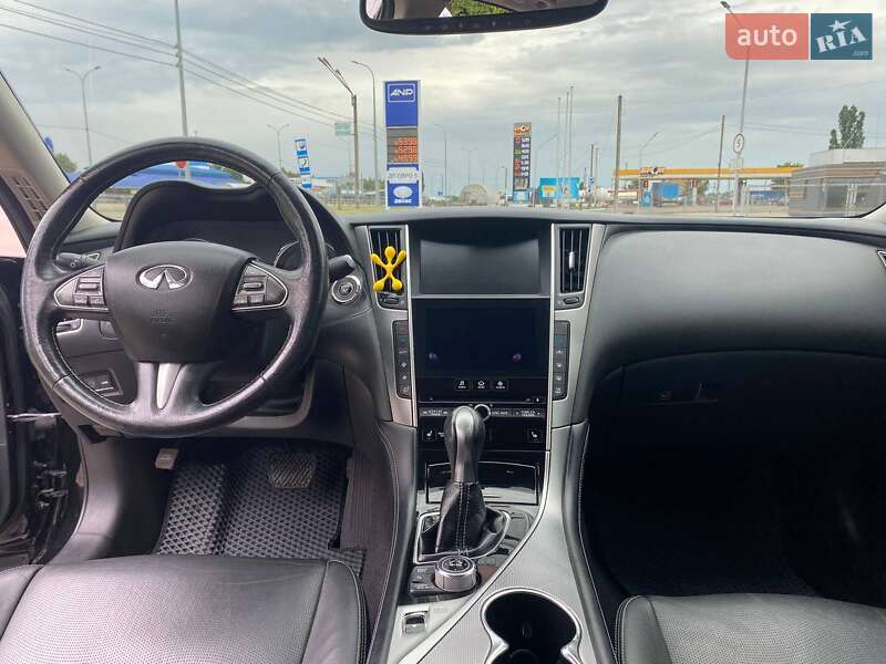 Седан Infiniti Q50 2015 в Киеве фото 19 Седан Infiniti Q50 2015 в Киеве