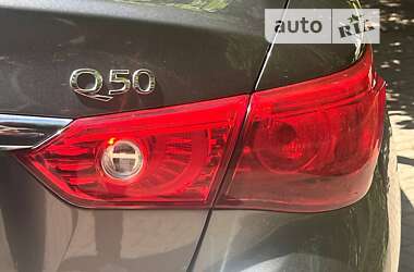 Седан Infiniti Q50 2015 в Николаеве