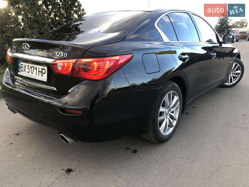 Седан Infiniti Q50 2016 в Кам'янець-Подільському