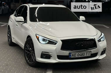 Седан Infiniti Q50 2013 в Днепре