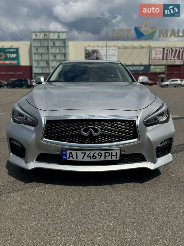 Седан Infiniti Q50 2016 в Киеве