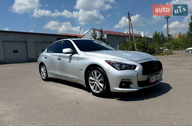 Седан Infiniti Q50 2015 в Львове