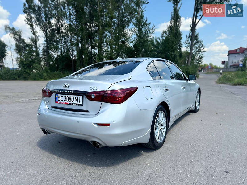 Седан Infiniti Q50 2015 в Львові