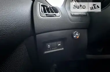 Infiniti Q50 2013