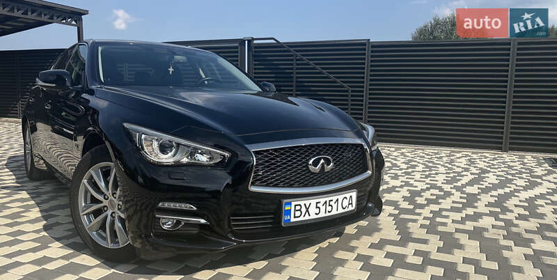 Infiniti Q50 2016