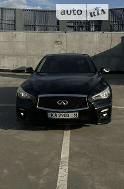 Седан Infiniti Q50 2015 в Киеве