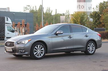 Седан Infiniti Q50 2015 в Дніпрі