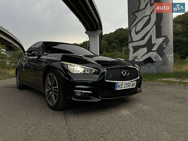Седан Infiniti Q50 2016 в Києві