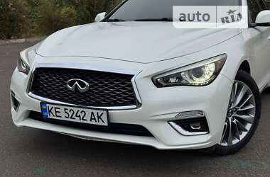 Седан Infiniti Q50 2018 в Кривом Роге