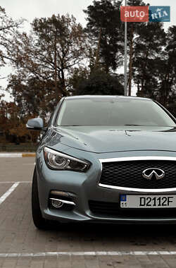 Седан Infiniti Q50 2015 в Бучі