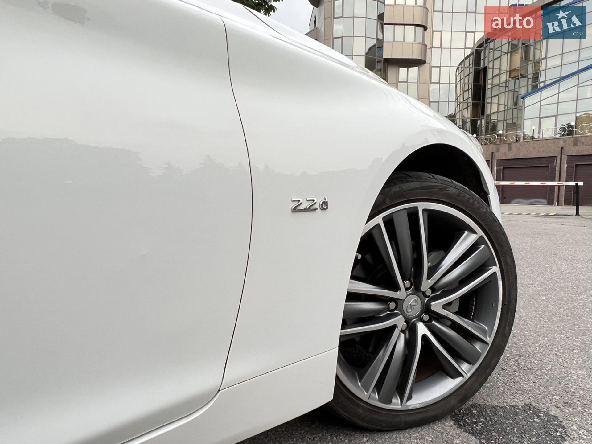 2014 Infiniti Q50 - мініатюра 10