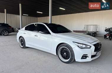 Седан Infiniti Q50 2015 в Житомире