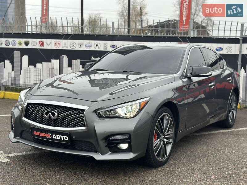 Седан Infiniti Q50 2013 в Киеве