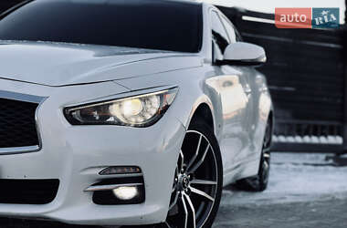 Седан Infiniti Q50 2015 в Тернополе