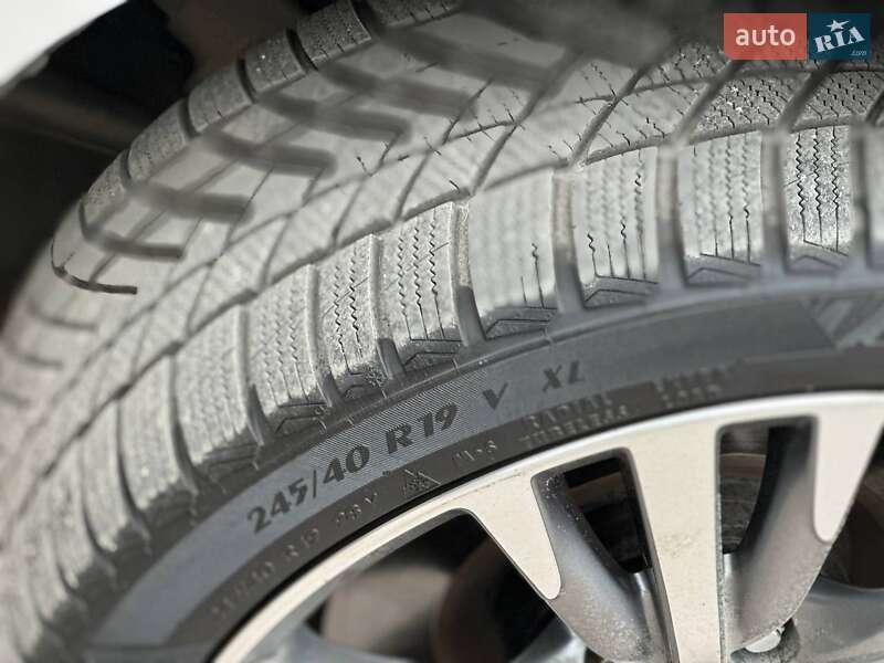 Седан Infiniti Q50 2017 в Днепре